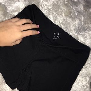 Black Athleta spandex shorts size XSmall